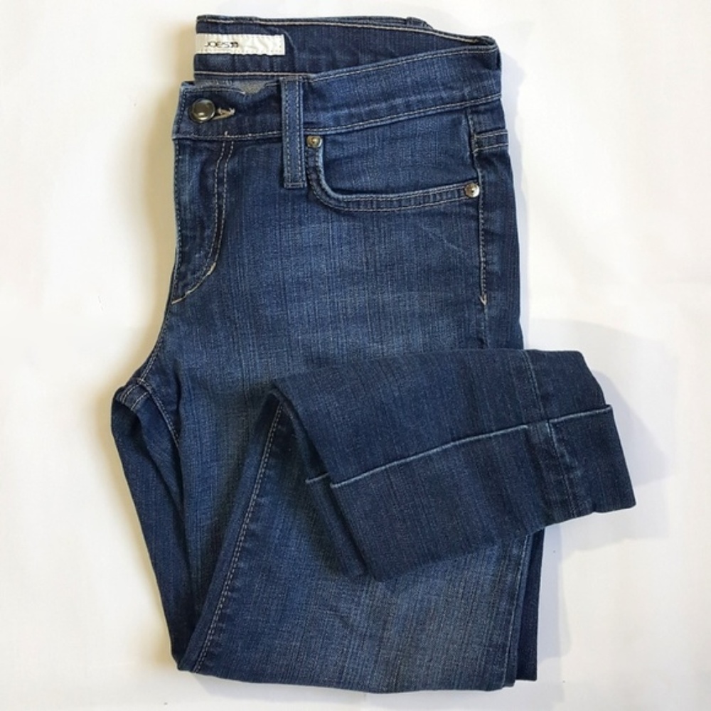 Joe’s Jeans Socialite Kicker Kennedy Wash Capris - Picture 1 of 7